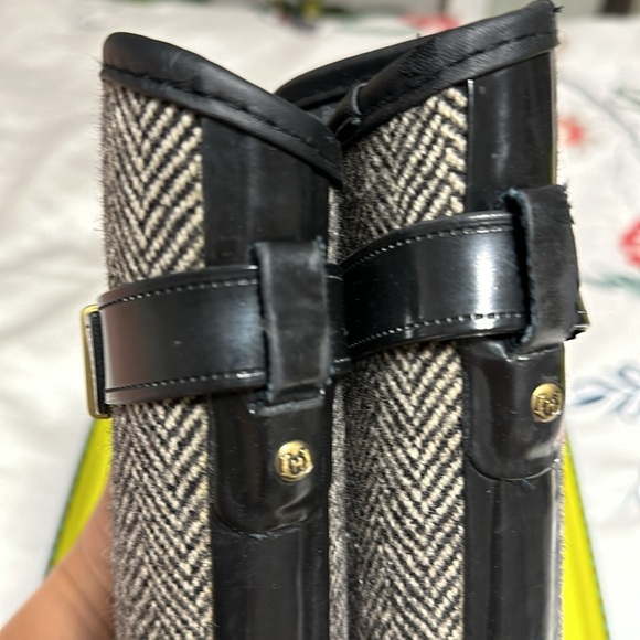 Hunter Boots - Picture 5 of 11